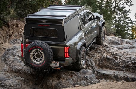Peak suspension 4th gen tacoma lift kit.jpg
