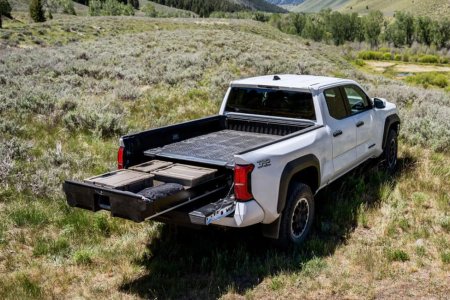 Truck Bed Storage Solutions_0004_Decked.jpg